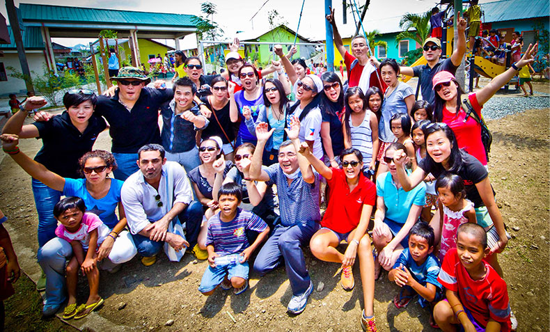 CSR-gawadkalinga-slider10-1.jpg