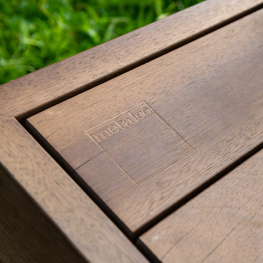 Greenweave_Bench_Side_03.jpg