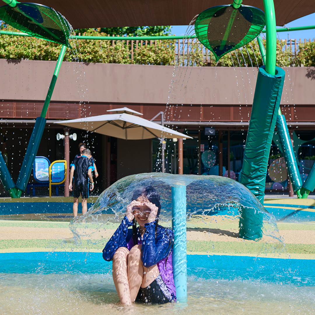 Mandai_BirdSplash_Side02.jpg