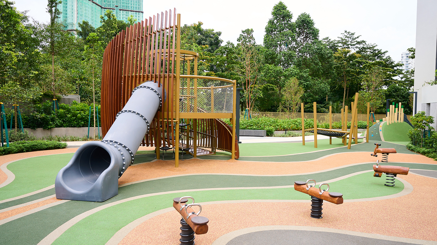 ParkRegent_Feat_01.jpg