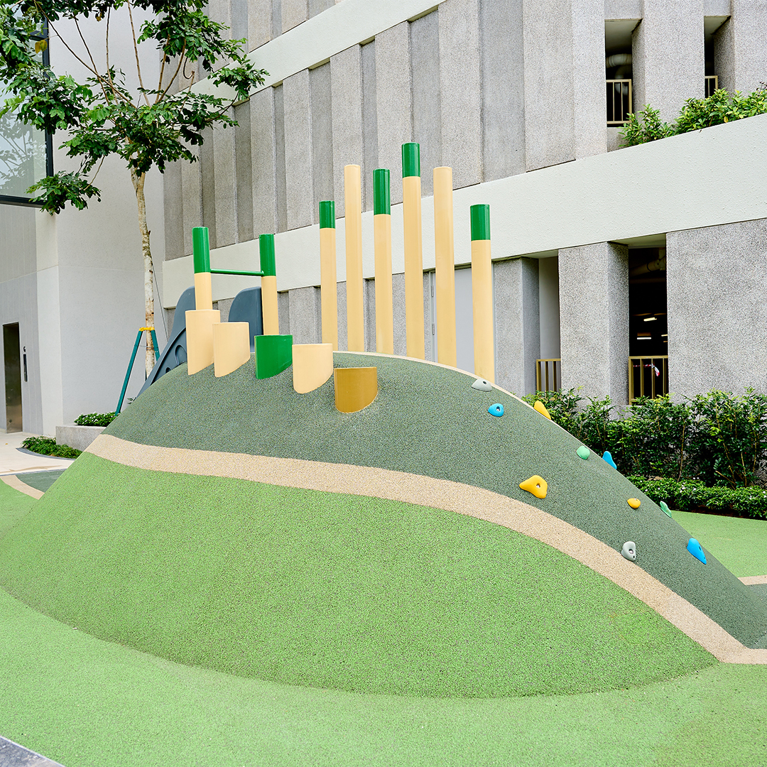 ParkRegent_Side_02.jpg