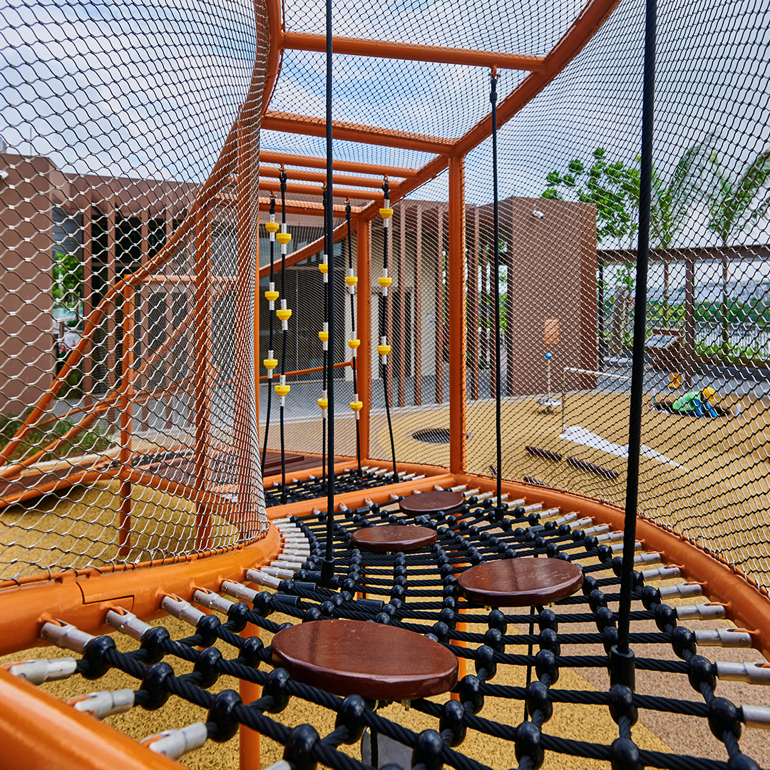 PasirRis8_Side05.jpg