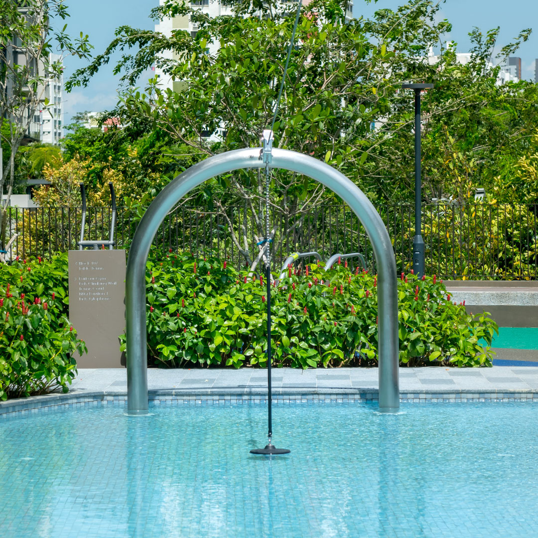 WhistleGrand_Side_04.jpg